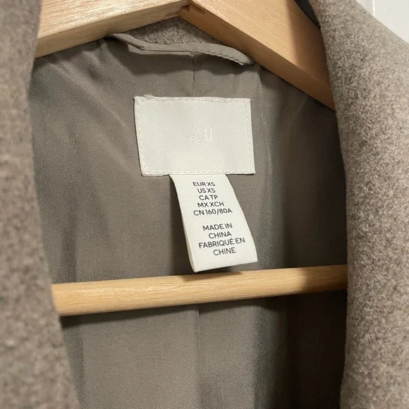 H&M Jacket - Picture 4 of 6